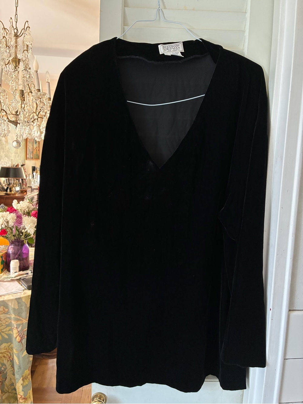 Bergdorf Goodman Black Velvet V-Neck Top